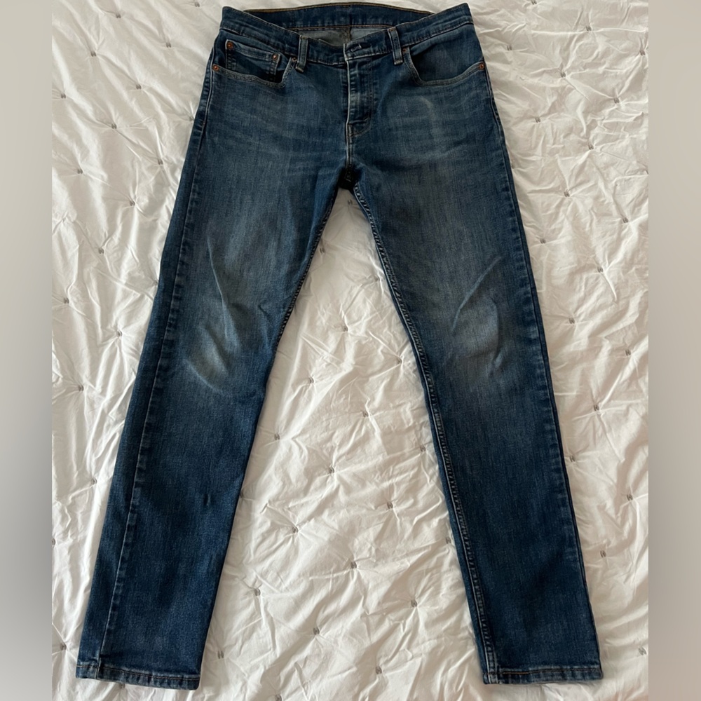 Men's Levis Blue Jeans, 33x34